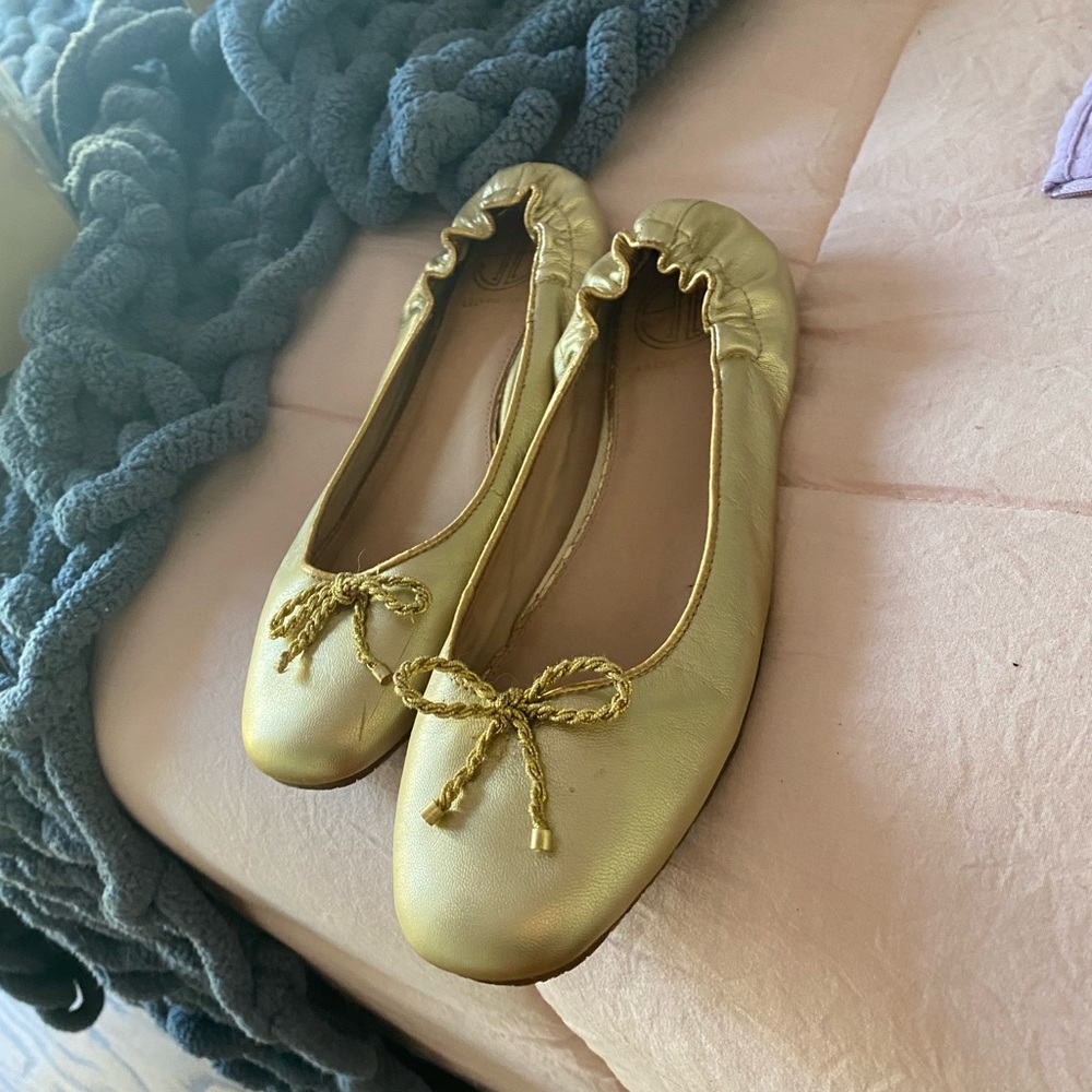 lilly pulitzer gold slides